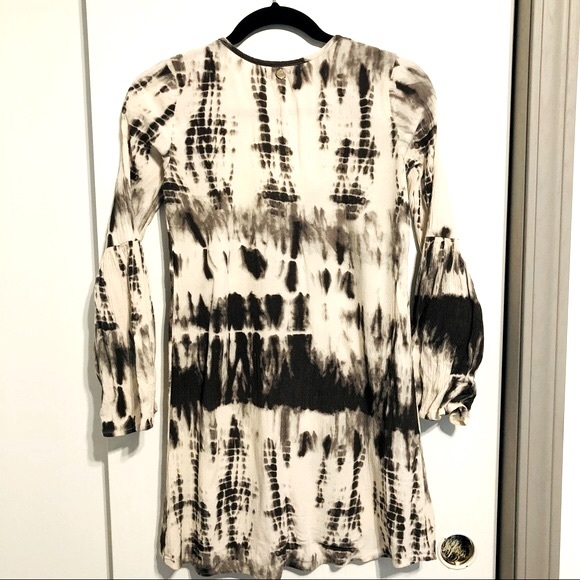 Billabong Black and White Bohemian style Tie Dye Button Down Tunic XS - Picture 8 of 8